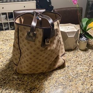 Dooney & bourke tote